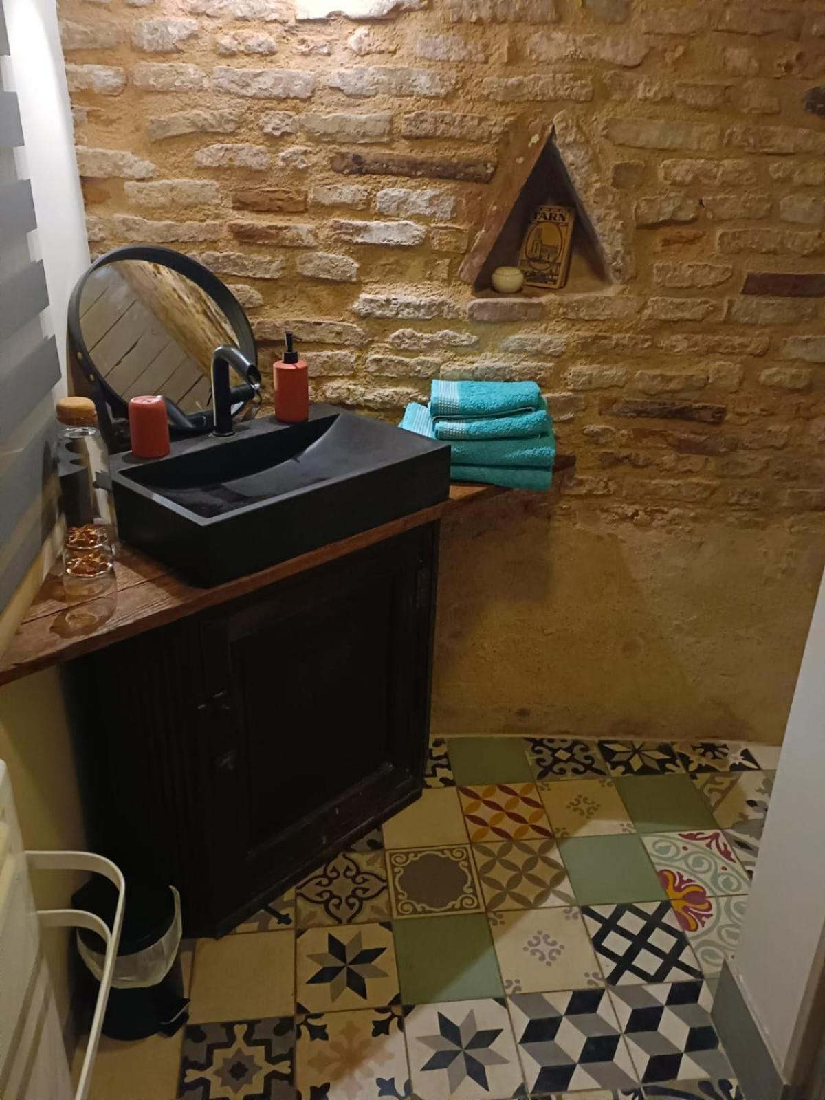 La Lauze Et L'Anguille Bed & Breakfast Gaillac Bagian luar foto
